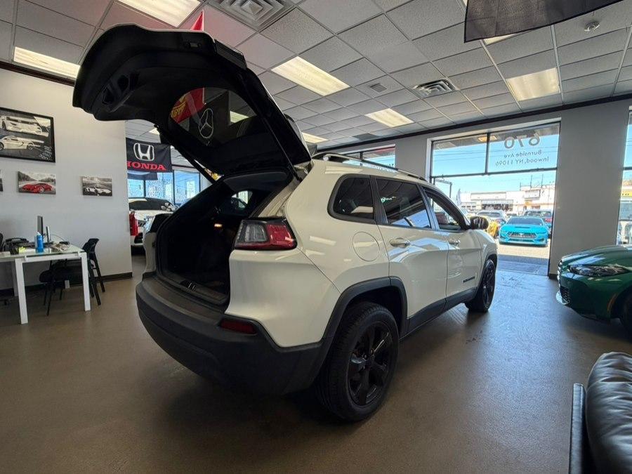 used 2019 Jeep Cherokee car, priced at $10,995