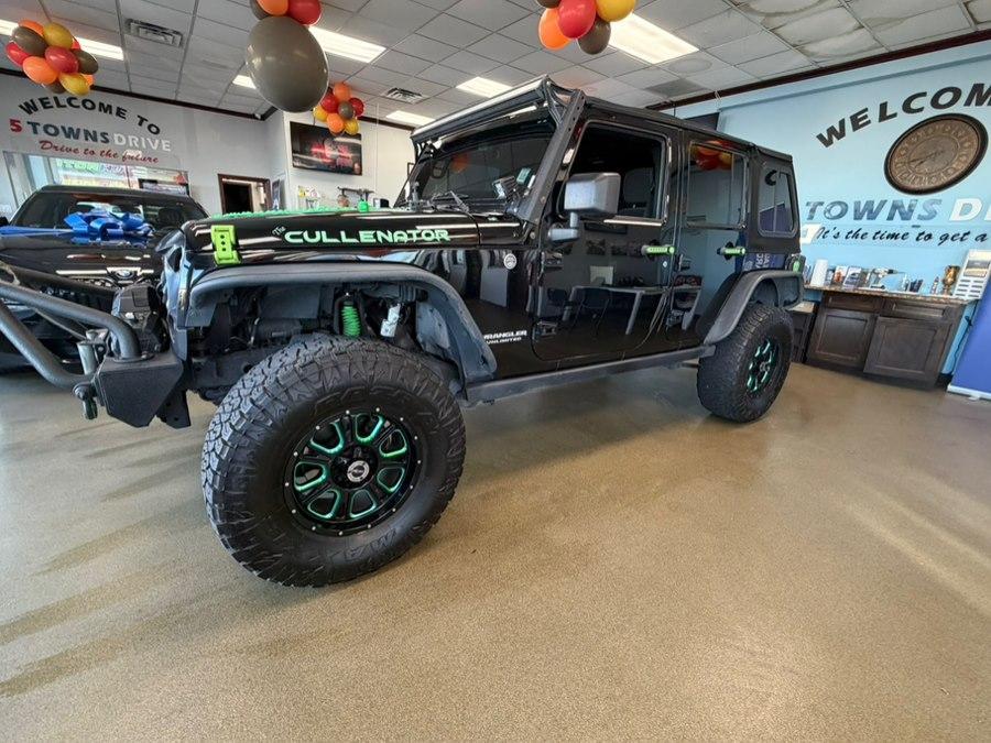 used 2013 Jeep Wrangler Unlimited car, priced at $14,995