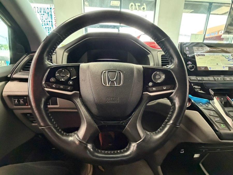 used 2022 Honda Odyssey car, priced at $26,995