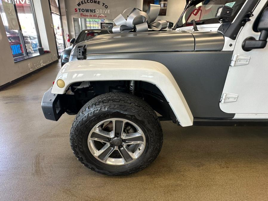 used 2015 Jeep Wrangler Unlimited car, priced at $19,995