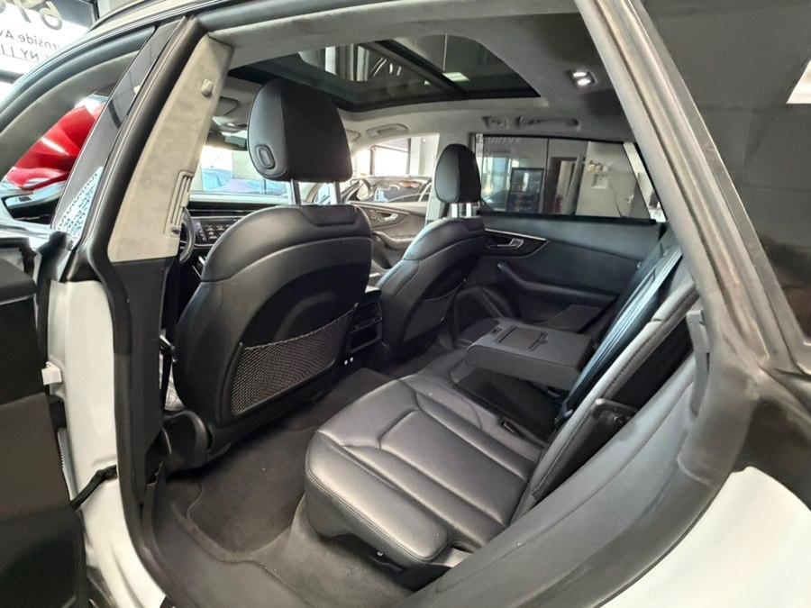 Audi Q8 view 29