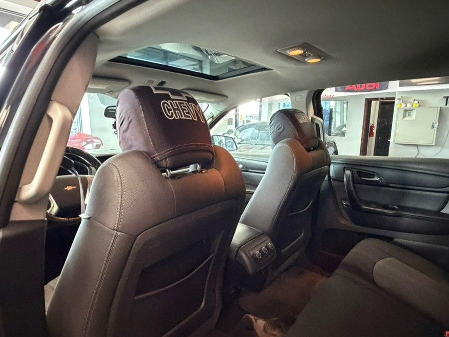 used 2015 Chevrolet Traverse car, priced at $3,995