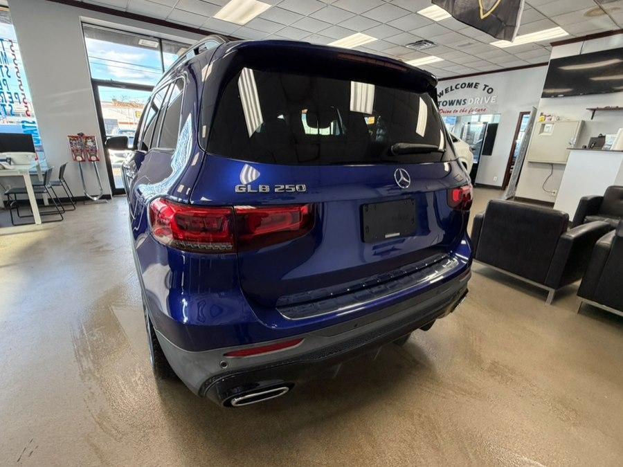 used 2022 Mercedes-Benz GLB 250 car, priced at $26,995
