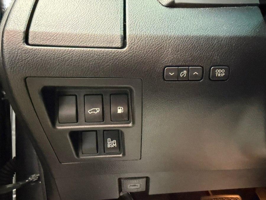 Lexus RX view 49
