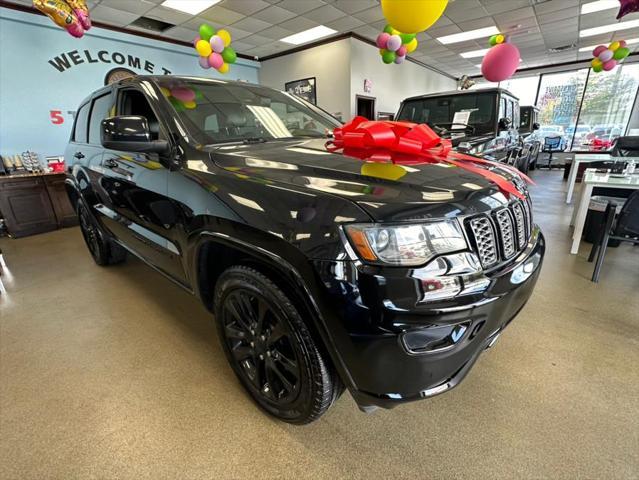 used 2018 Jeep Grand Cherokee car, priced at $14,995