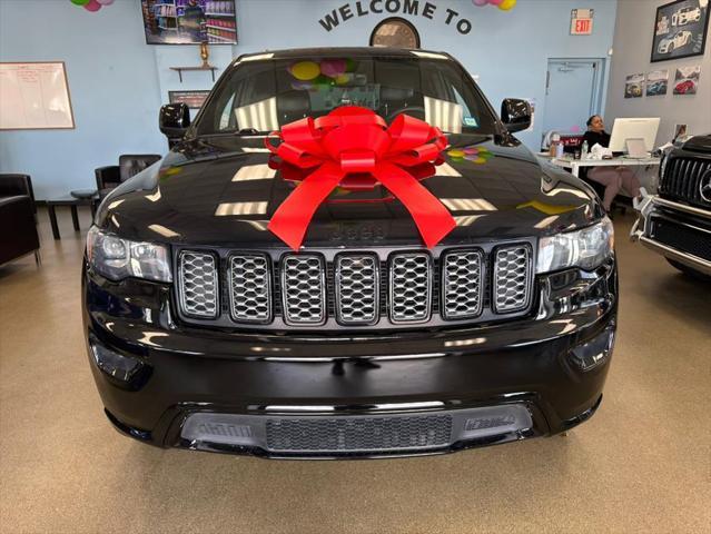 used 2018 Jeep Grand Cherokee car, priced at $14,995
