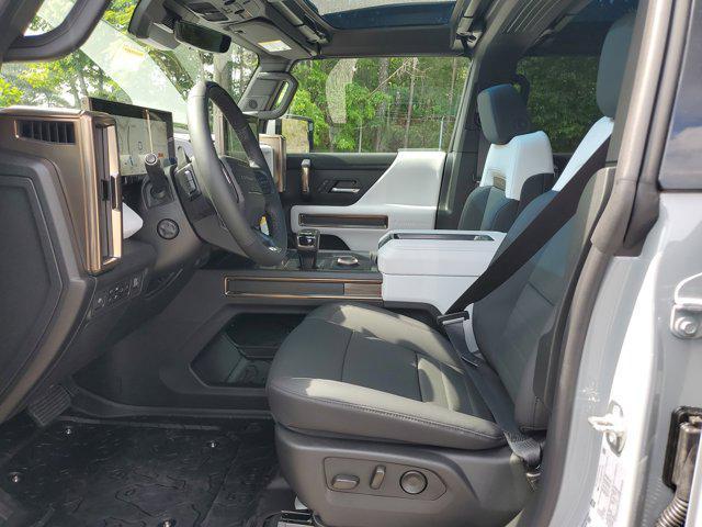 new 2025 GMC HUMMER EV Pickup car