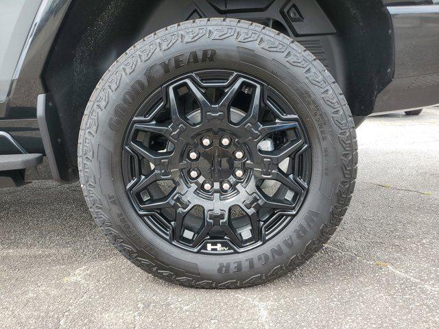 new 2025 GMC HUMMER EV Pickup car