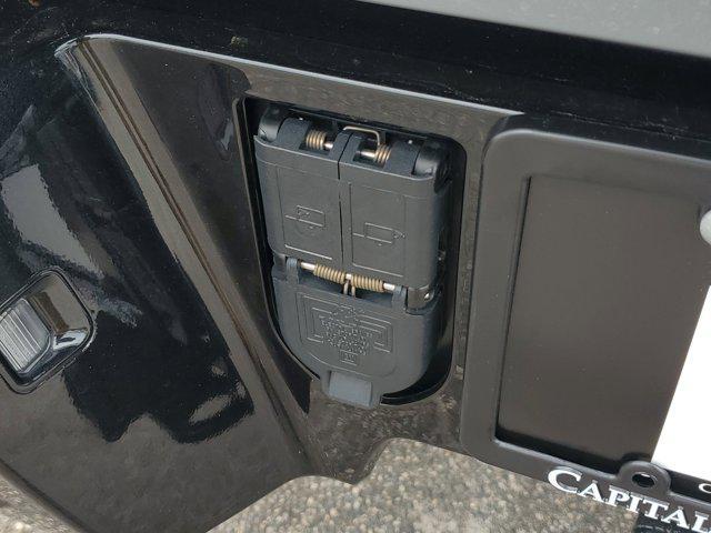 new 2025 GMC HUMMER EV Pickup car