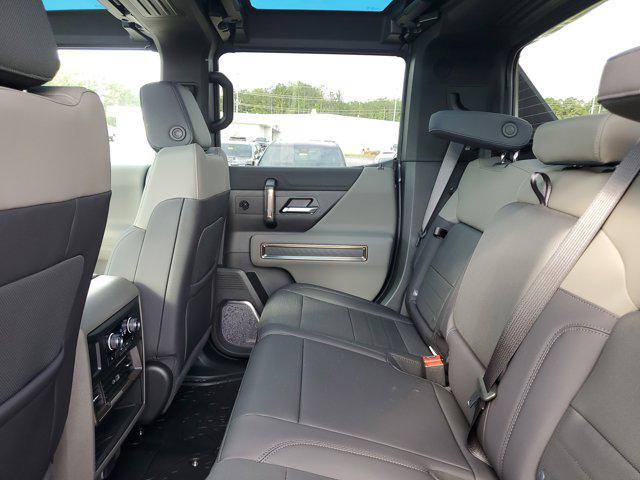 new 2025 GMC HUMMER EV Pickup car