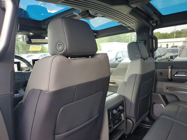 new 2025 GMC HUMMER EV Pickup car