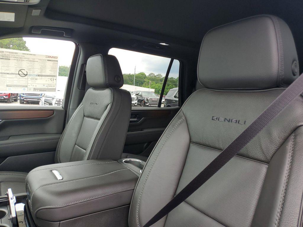 new 2026 GMC Yukon car