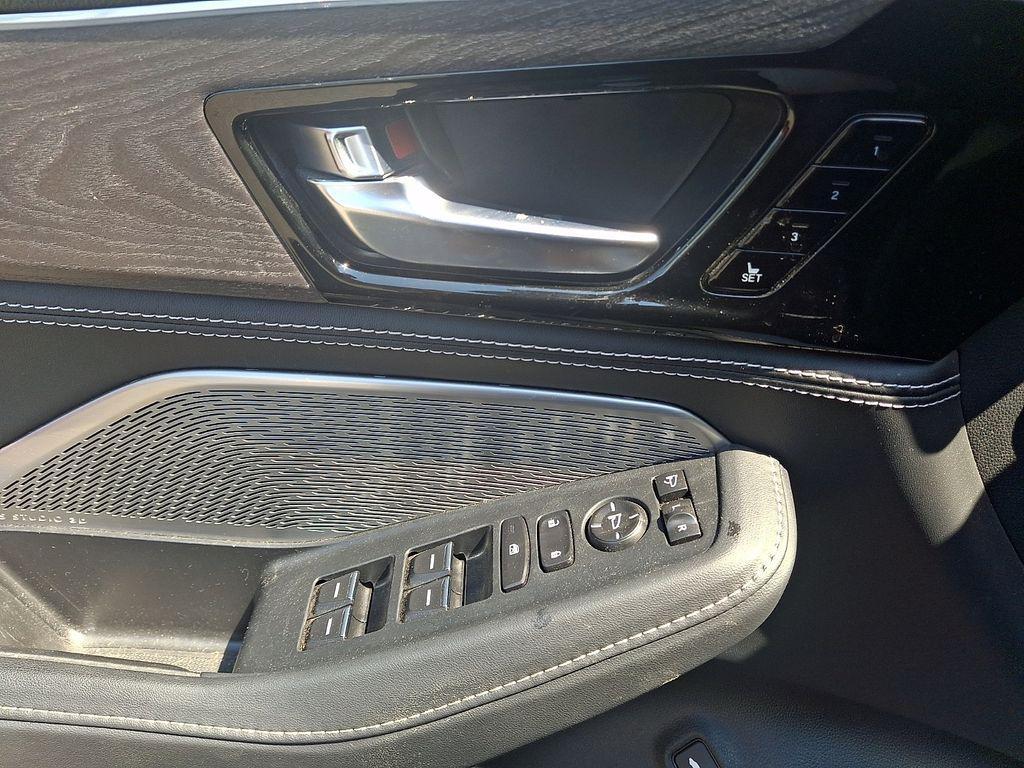 used 2023 Acura MDX car, priced at $44,488