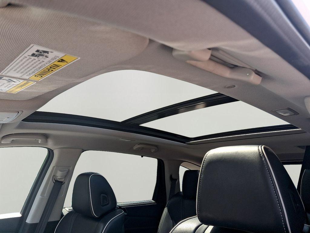 used 2023 Acura MDX car, priced at $44,488