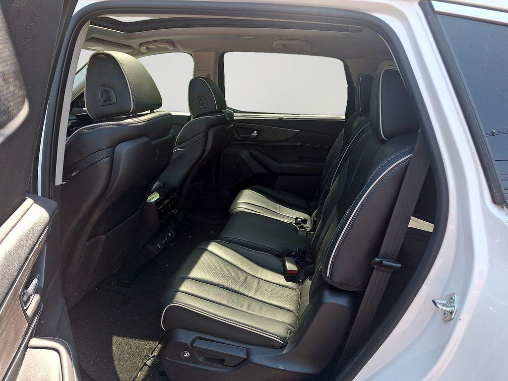 used 2023 Acura MDX car, priced at $44,488