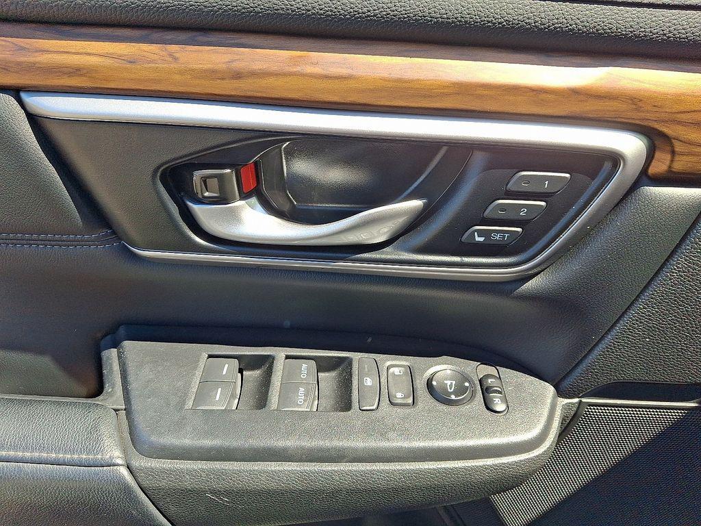 used 2021 Honda CR-V car, priced at $24,885