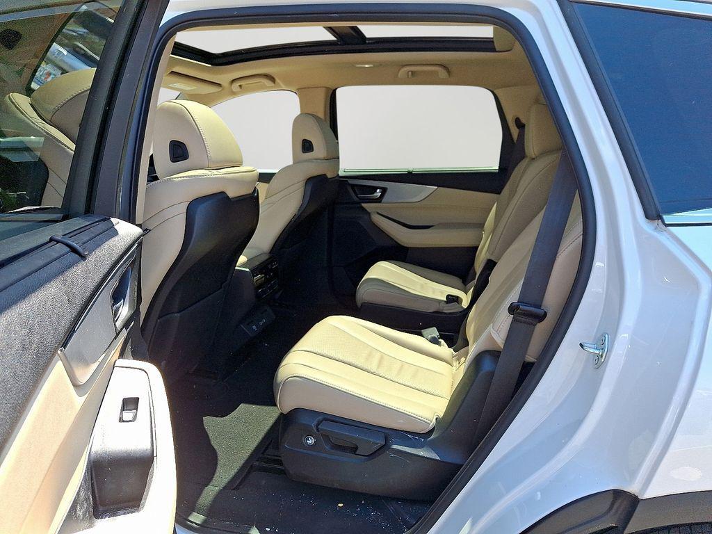used 2023 Acura MDX car, priced at $39,798