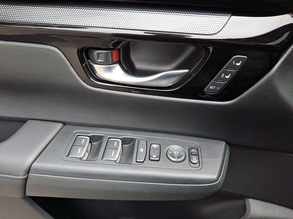 used 2023 Honda CR-V car, priced at $30,968