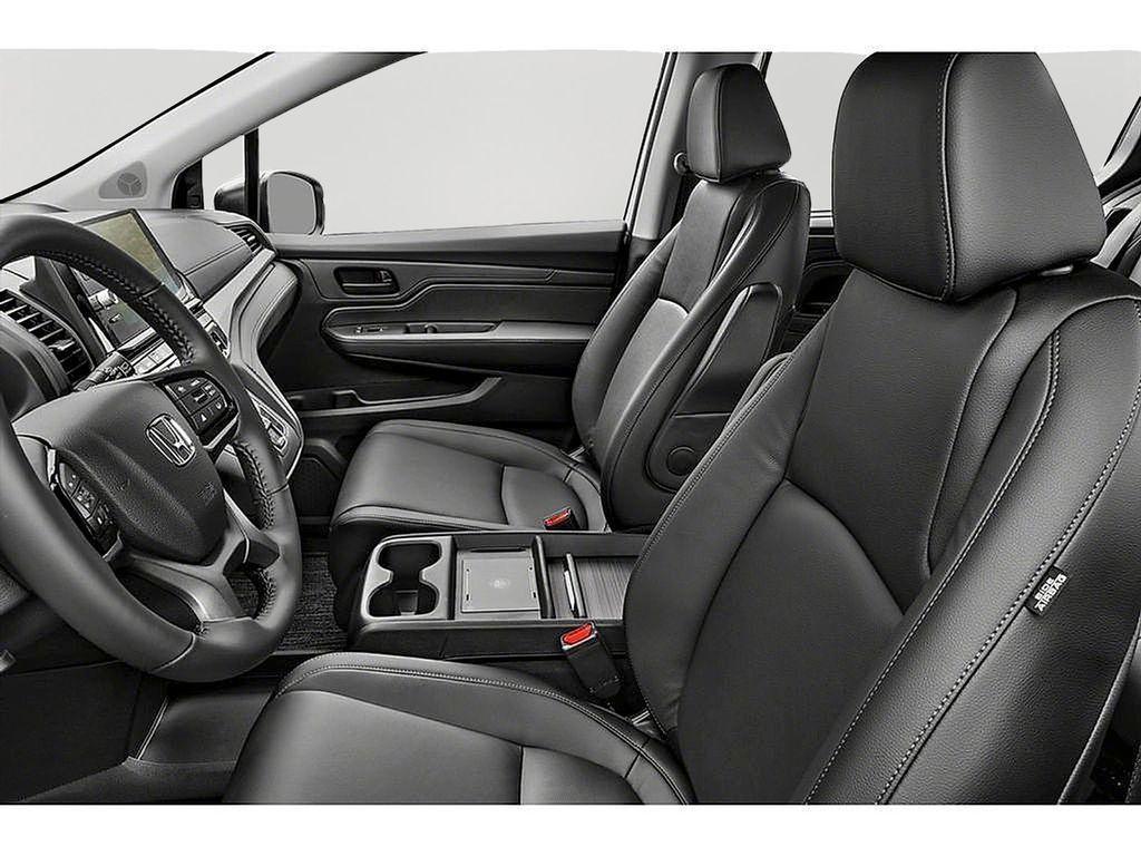 new 2026 Honda Odyssey car, priced at $44,290