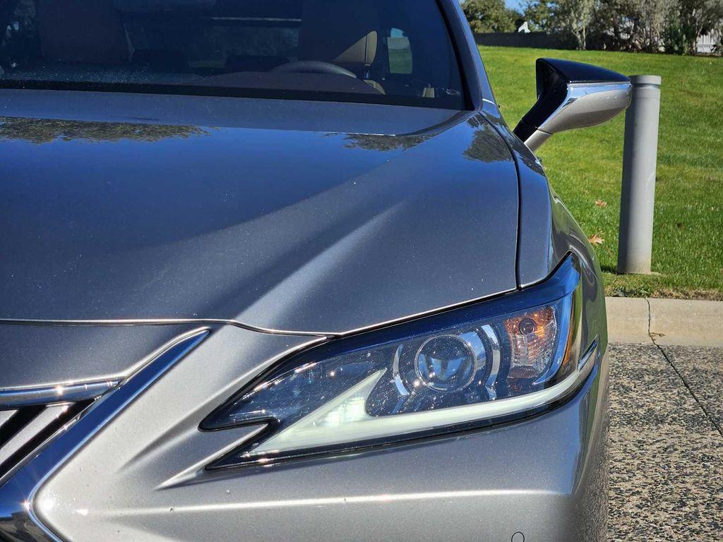 used 2021 Lexus ES 350 car, priced at $29,895