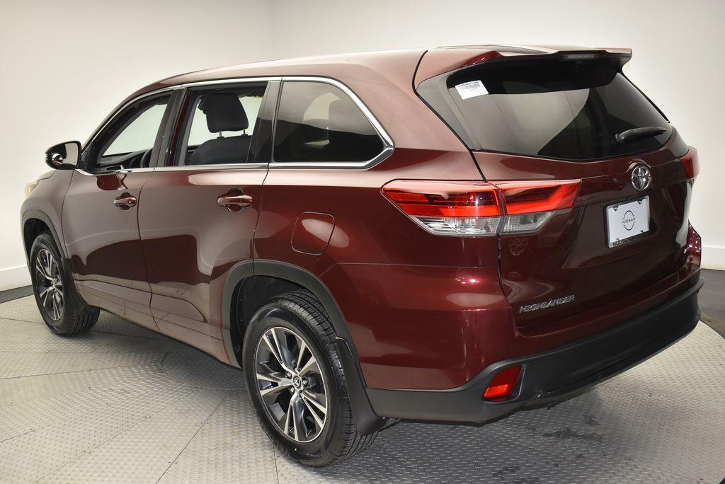 used 2018 Toyota Highlander car, priced at $21,795