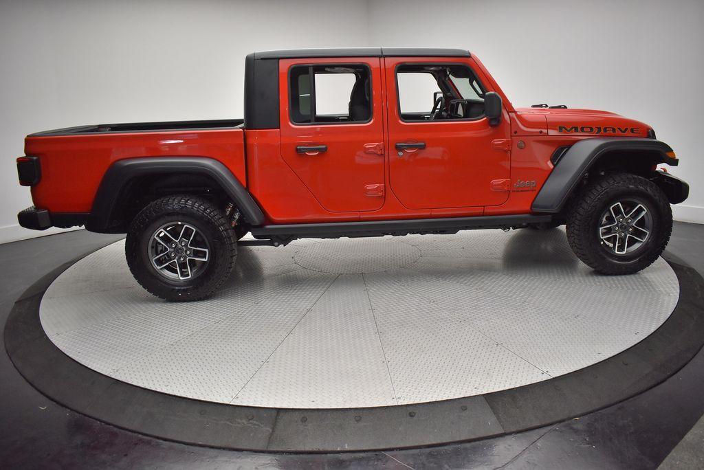 used 2026 Jeep Gladiator car, priced at $47,995