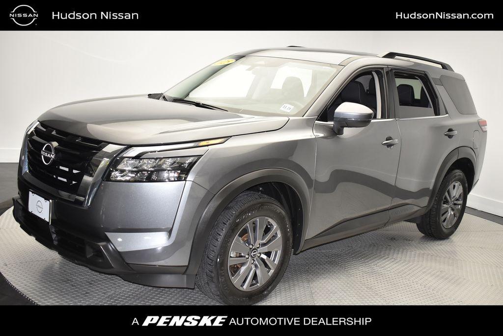 used 2025 Nissan Pathfinder car, priced at $32,395
