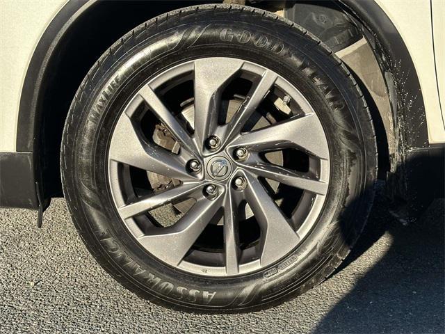 used 2016 Nissan Rogue car, priced at $11,400