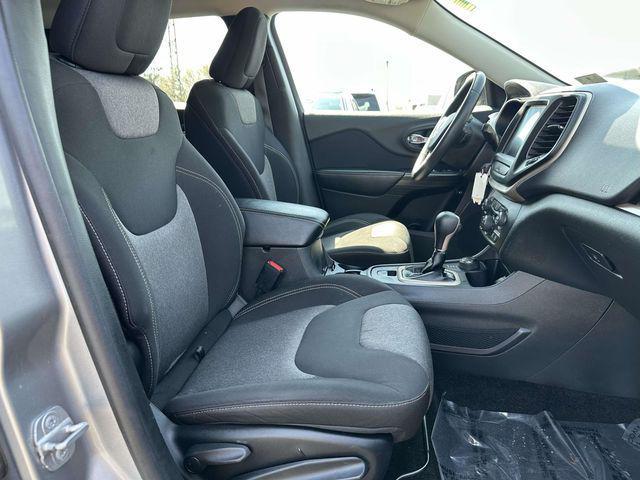 used 2014 Jeep Cherokee car, priced at $10,590