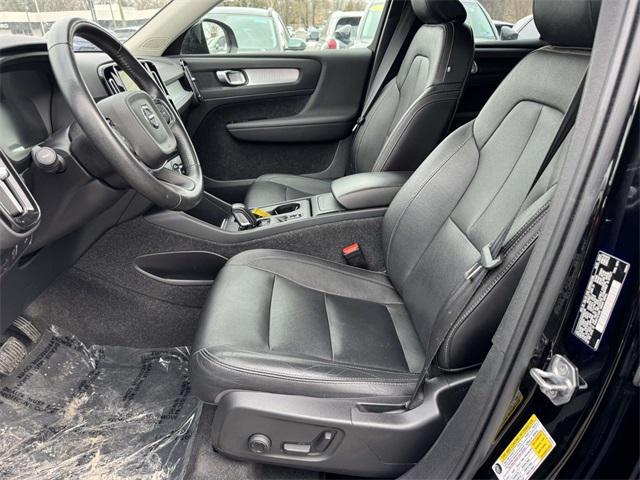 used 2021 Volvo XC40 car, priced at $22,500