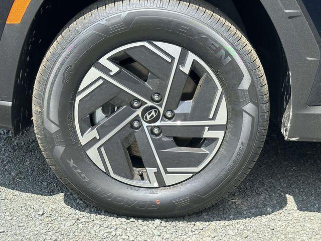 new 2026 Hyundai TUCSON Hybrid car, priced at $36,033