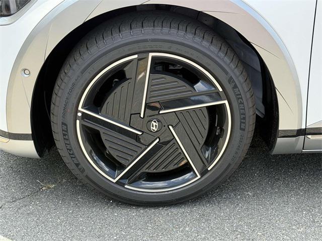 new 2025 Hyundai IONIQ 5 car, priced at $48,630