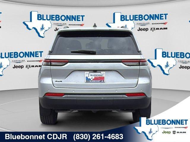 new 2026 Jeep Grand Cherokee car, priced at $41,995