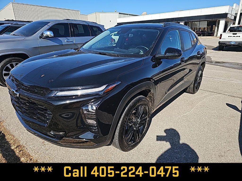 used 2025 Chevrolet Trax car, priced at $23,846