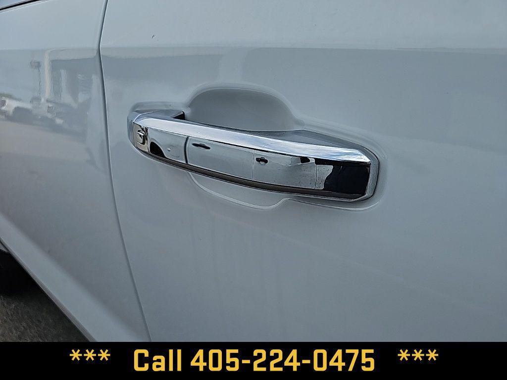 used 2024 Chevrolet Silverado 1500 car, priced at $40,561