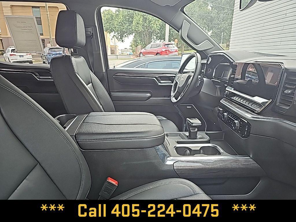used 2024 Chevrolet Silverado 1500 car, priced at $40,561