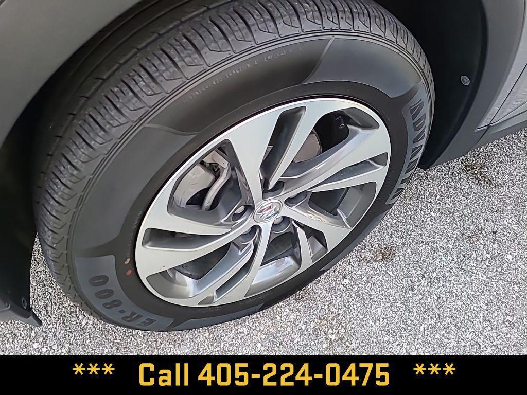 used 2023 Buick Envision car, priced at $21,650