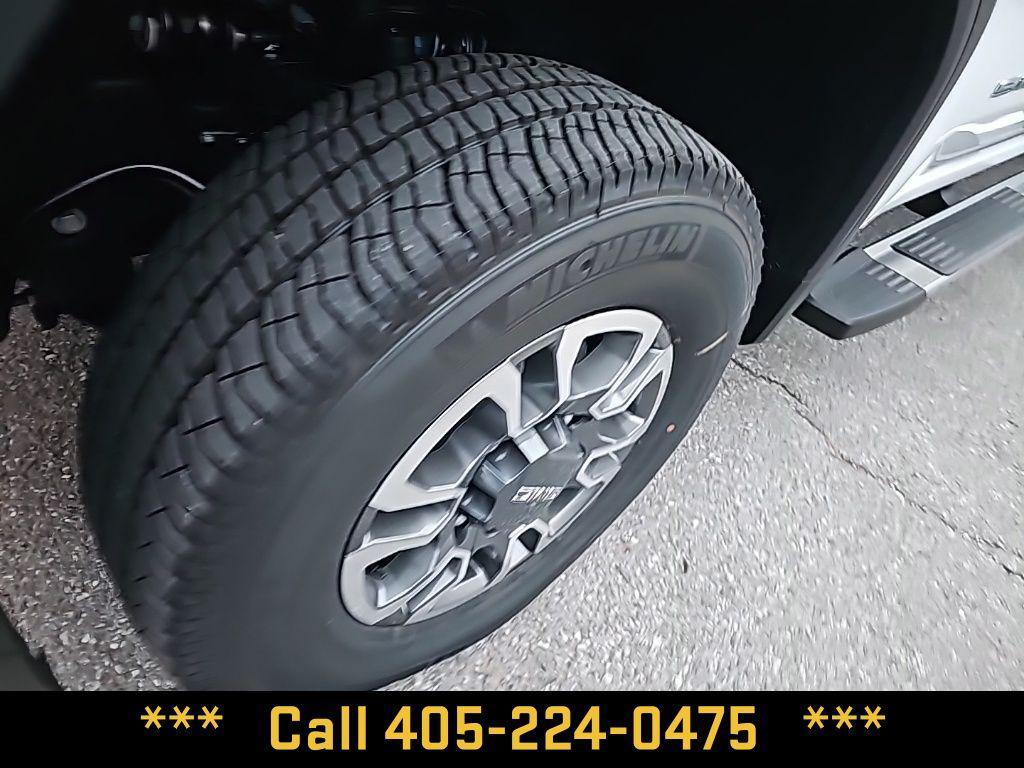 new 2026 GMC Sierra 2500 car, priced at $79,900