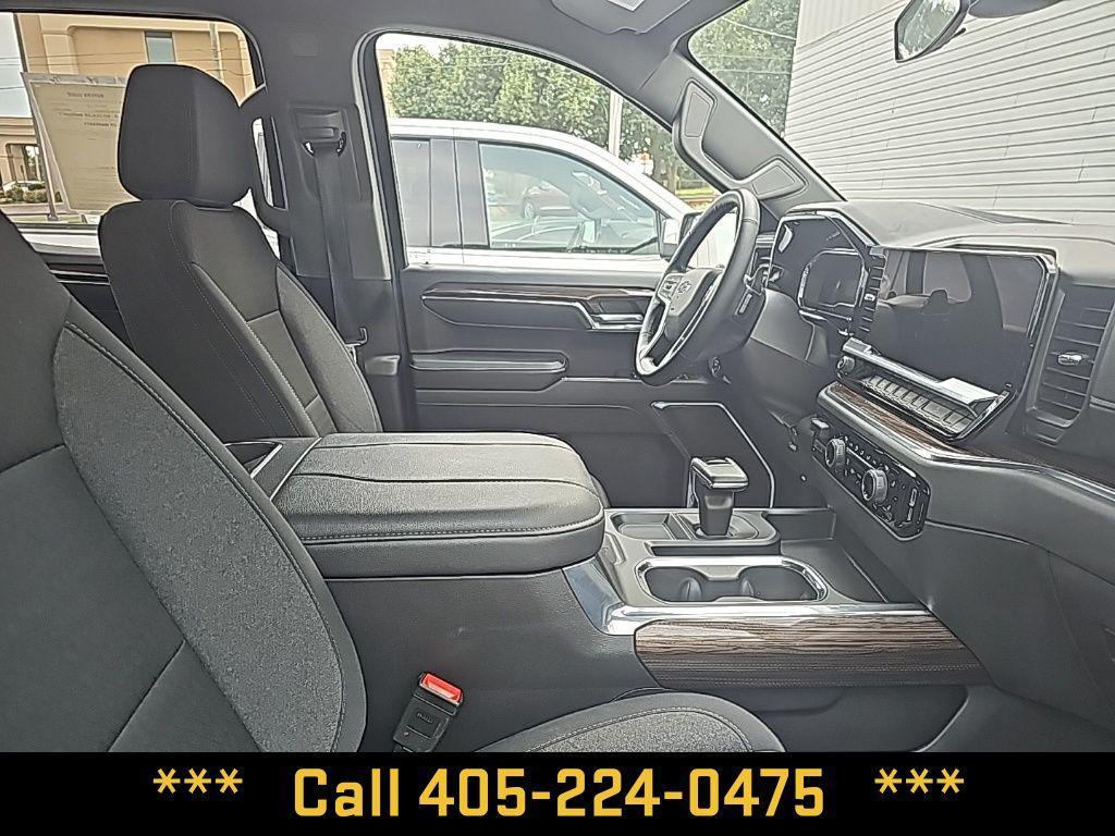used 2024 Chevrolet Silverado 1500 car, priced at $43,800