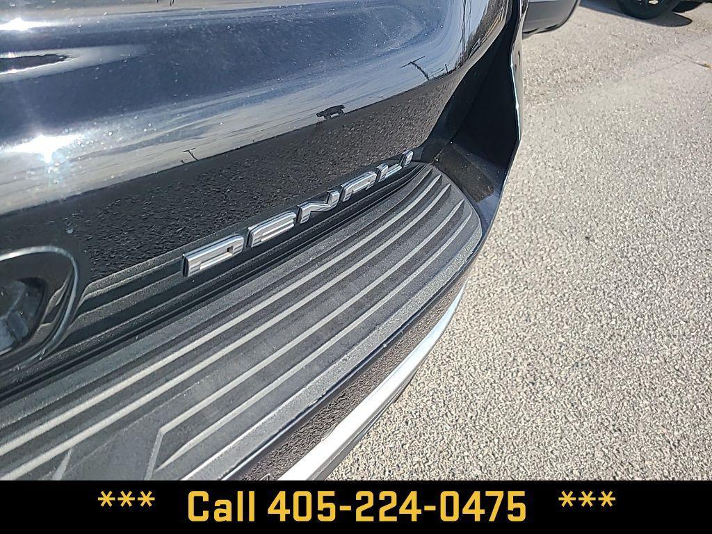 used 2021 GMC Yukon XL car, priced at $35,500