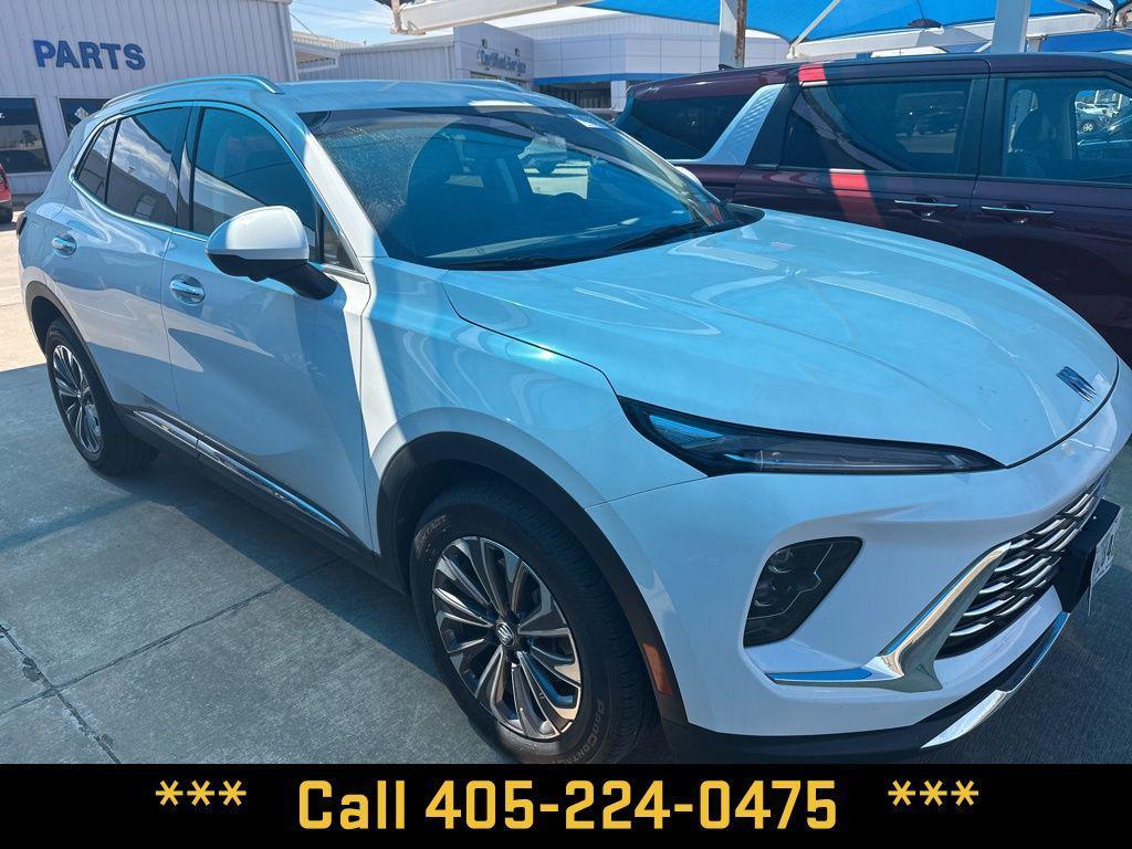 used 2025 Buick Envision car, priced at $28,800