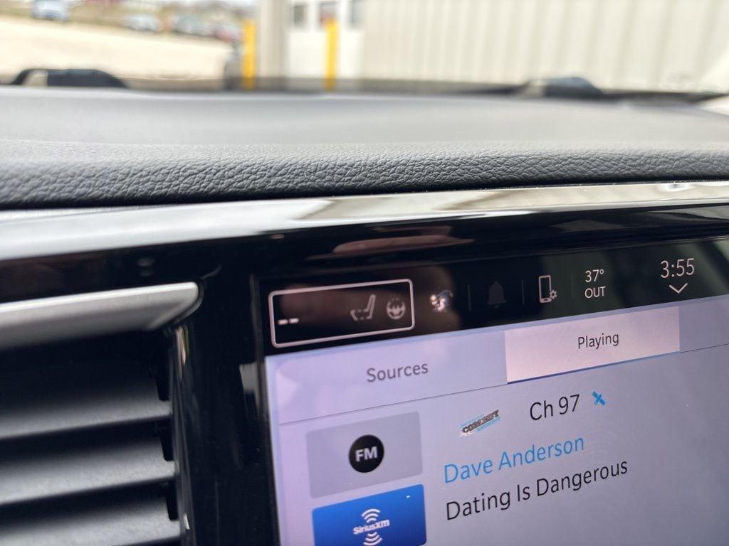 used 2023 Chrysler Pacifica car, priced at $23,900