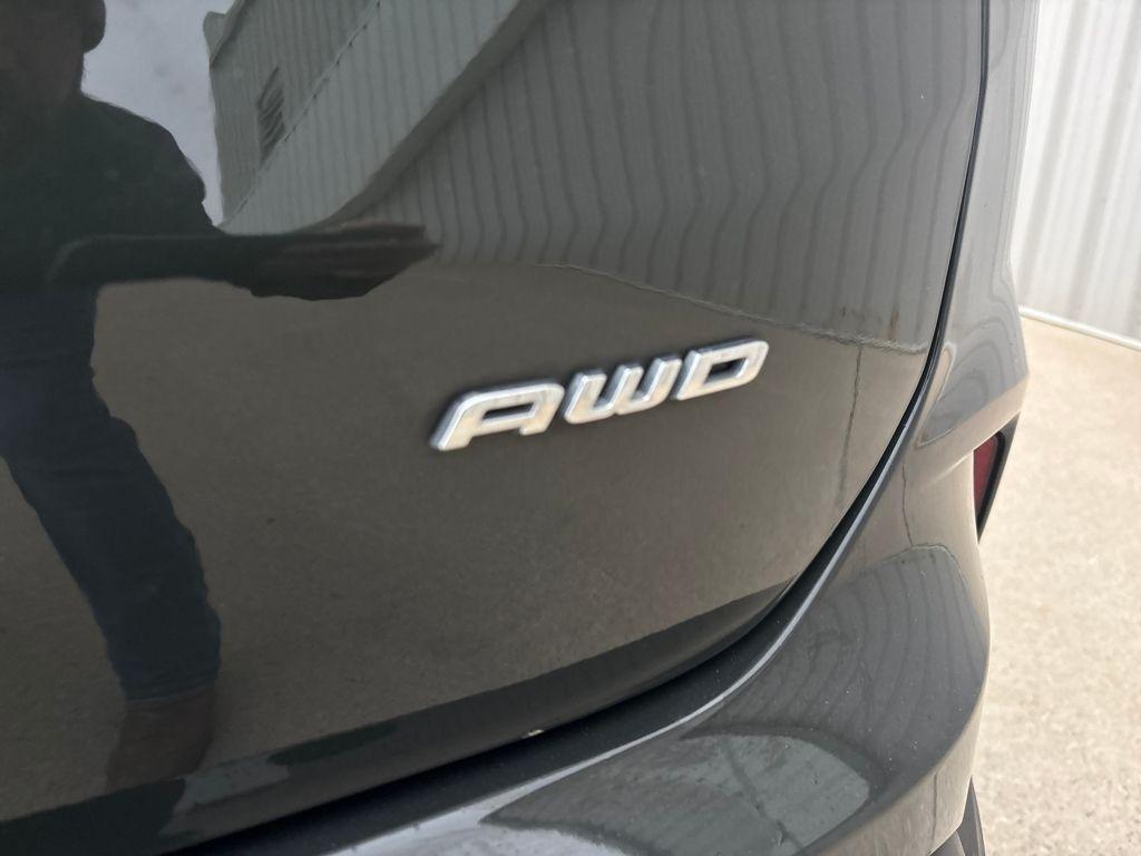 used 2024 Ford Edge car, priced at $28,900