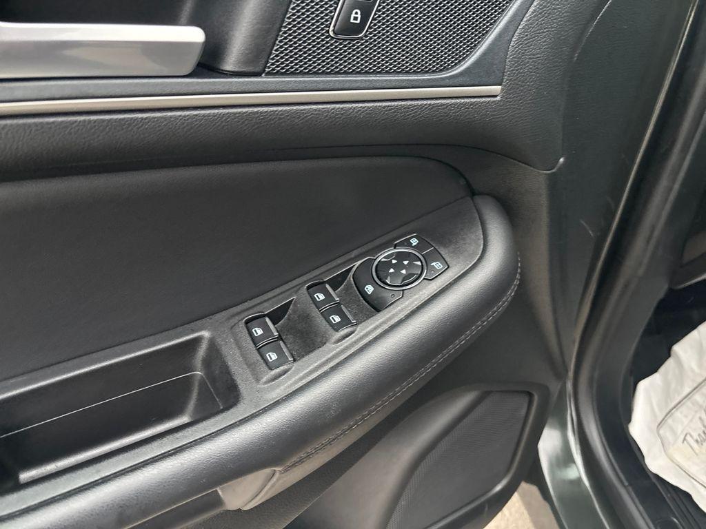 used 2024 Ford Edge car, priced at $28,900