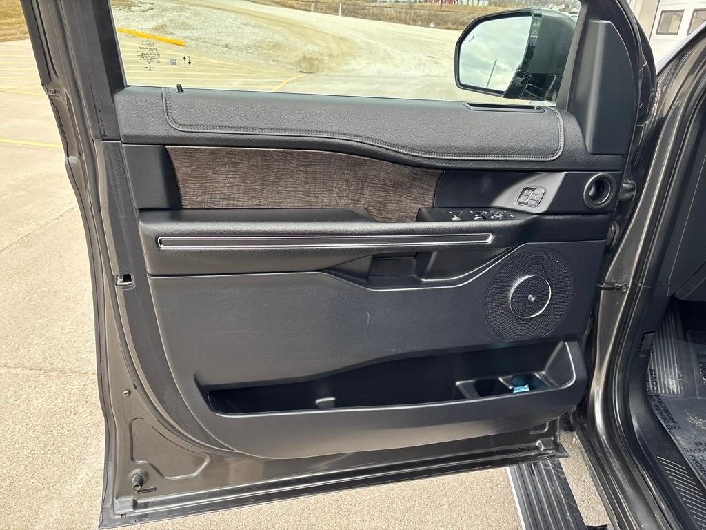 used 2020 Ford Expedition car, priced at $28,900