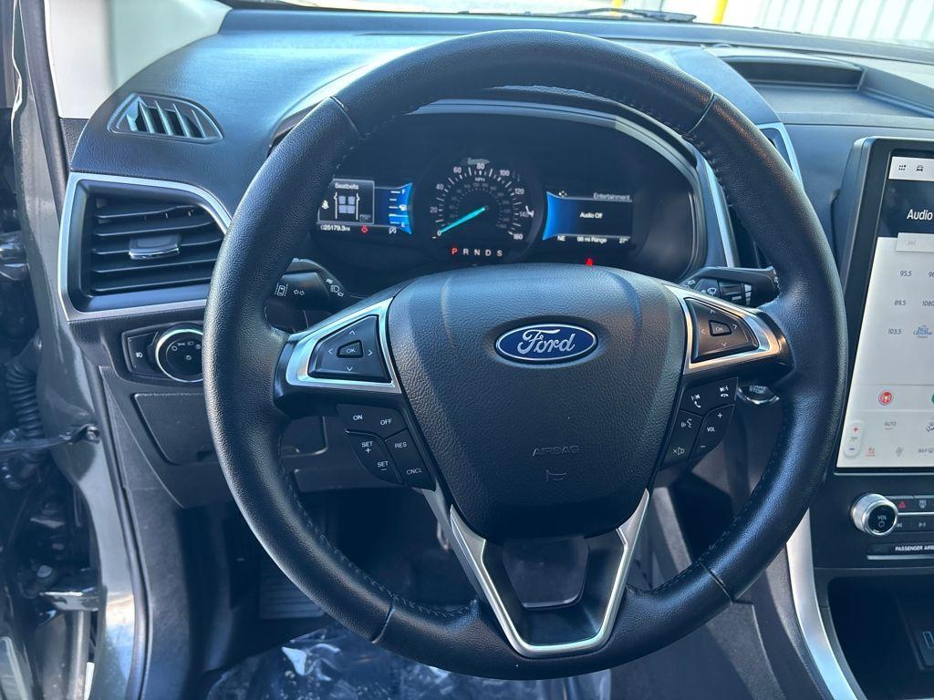 used 2024 Ford Edge car, priced at $27,900