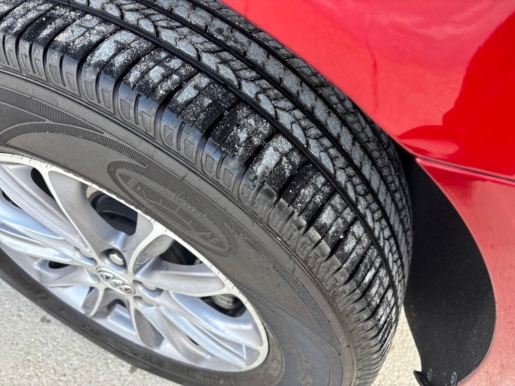 used 2024 Buick Enclave car, priced at $31,000