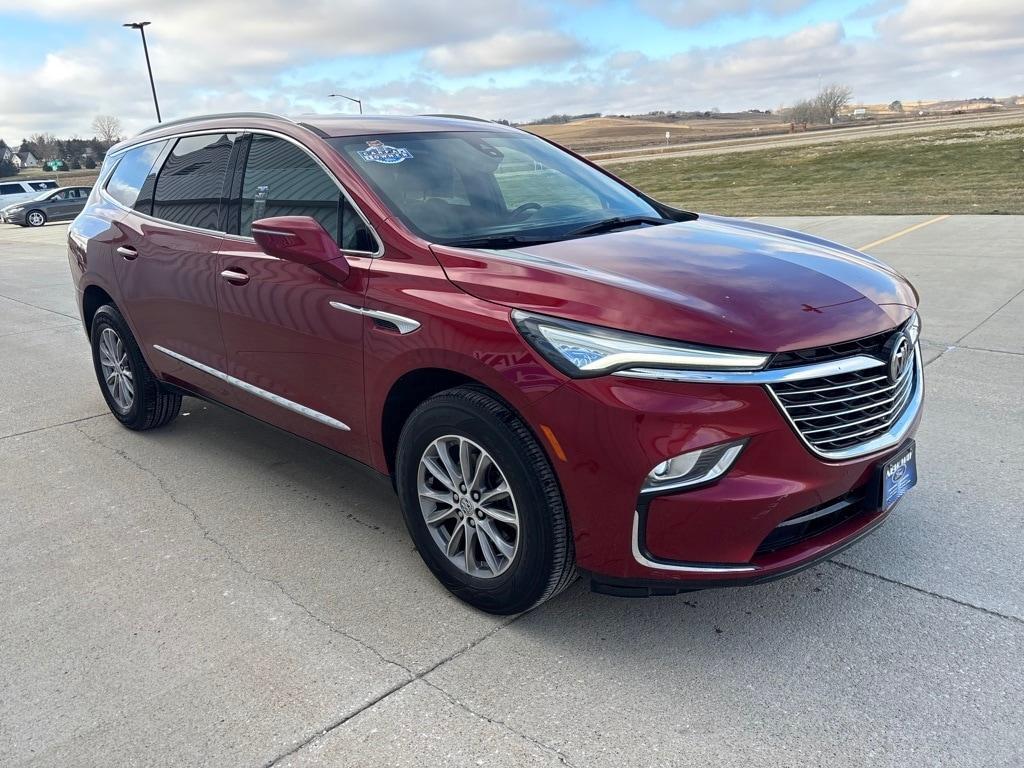 used 2024 Buick Enclave car, priced at $31,000