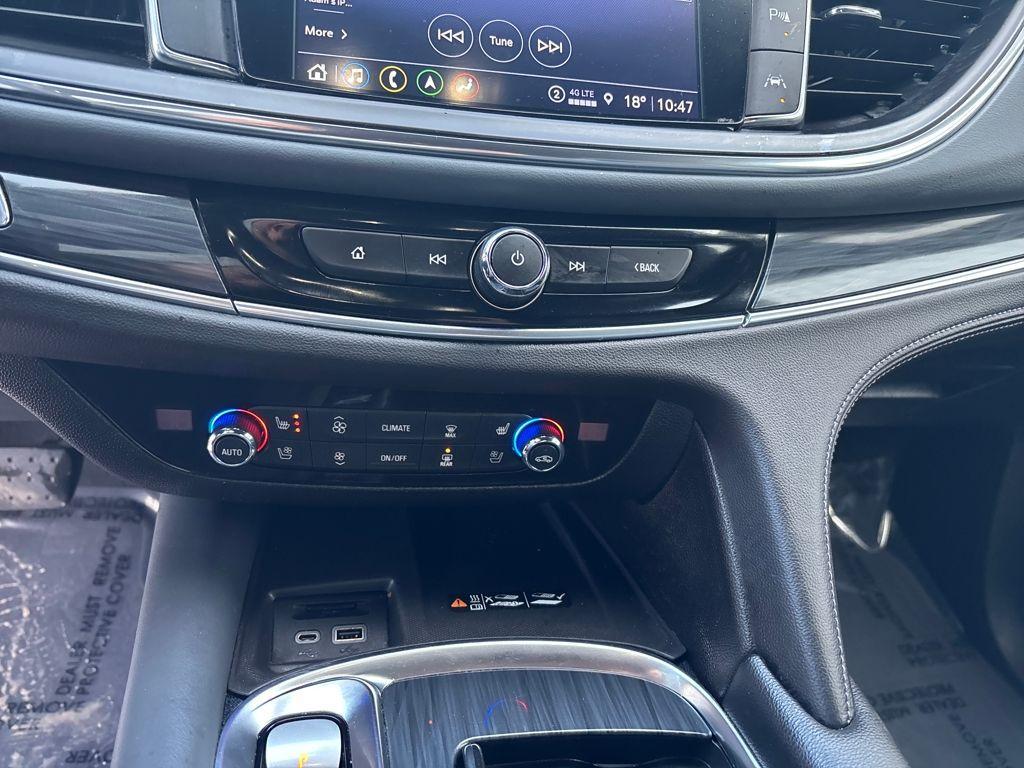 used 2024 Buick Enclave car, priced at $29,500