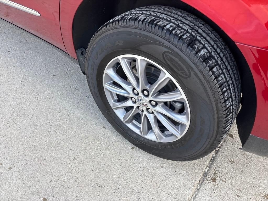 used 2024 Buick Enclave car, priced at $31,000